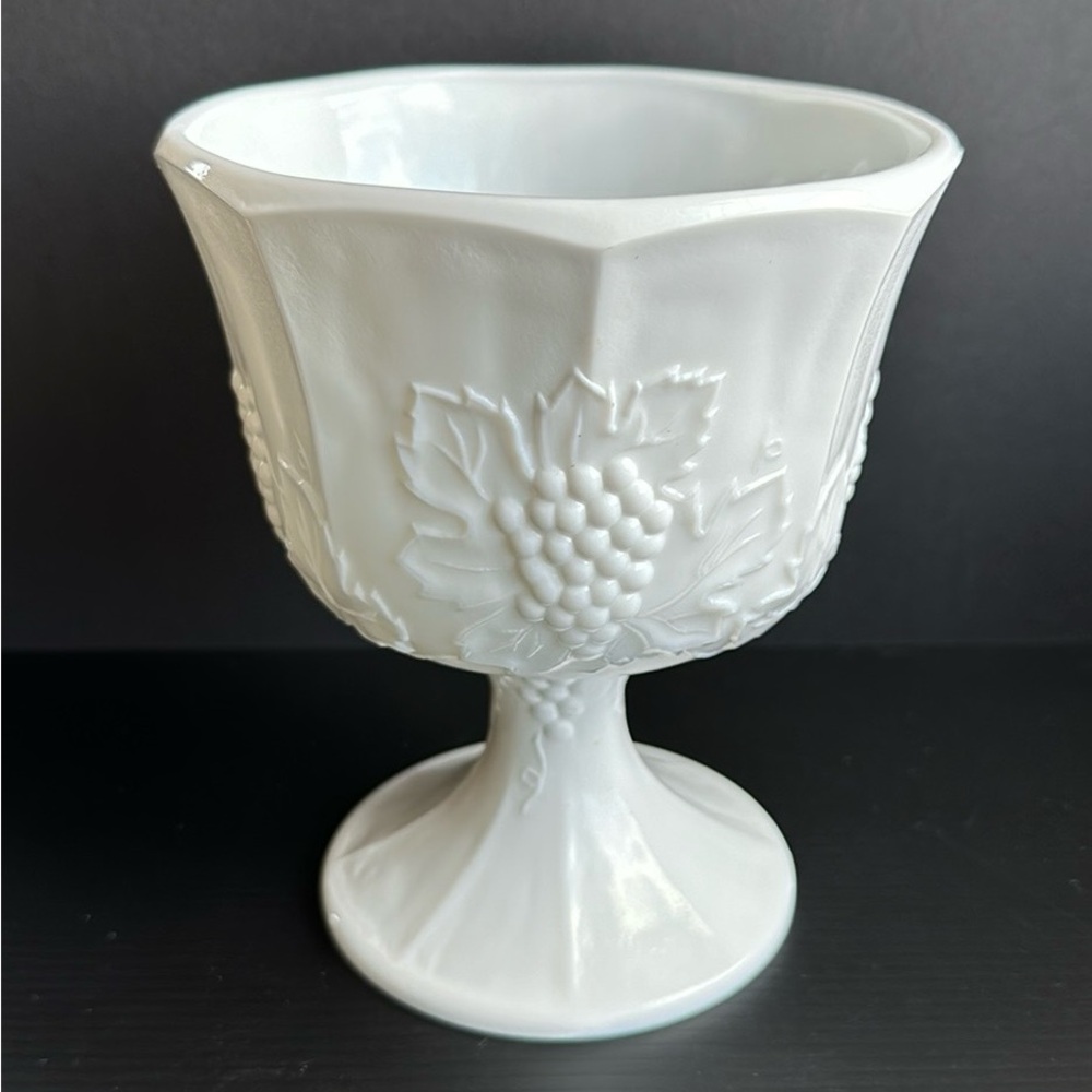 VTG Colony Harvest Grape Milk Glass Pedestal Vase Bowl Planter 6.5” H